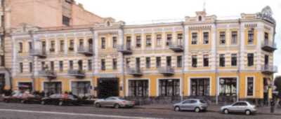 Фасад по вул. Б. Хмельницького