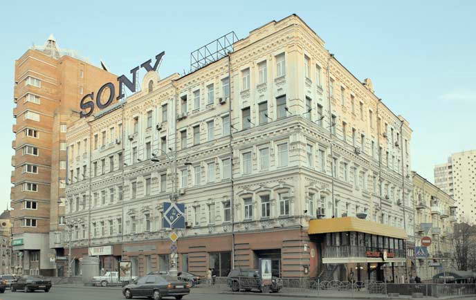 561.4. Житловий будинок, 1881, 1911 (архіт.). Вул. Червоноармійська, 13/1. На… 2011 р. Звід пам’яток Києва