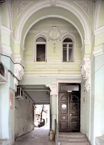 Двоярусна аркова ніша