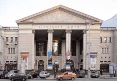 Головний фасад