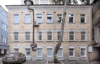 Головний фасад (№ 13/21б)