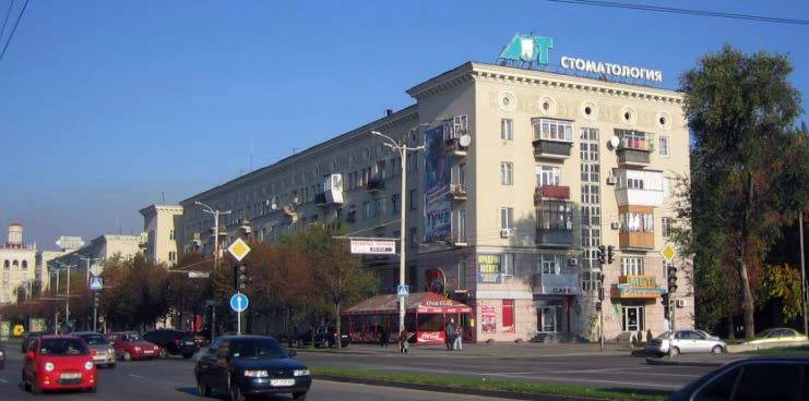 Фото 2008 Житловий будинок, 1936-1938 (архіт.). Просп. Соборний, 216. С на… Житловий будинок (№ 216)