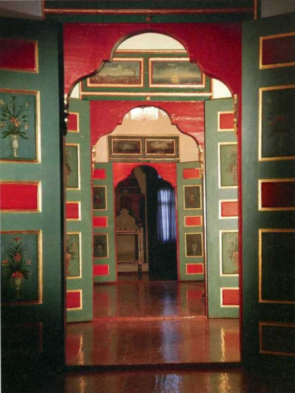 Жилая половина. Планировка первого этажа коридорная, с двусторонним… Житлова частина