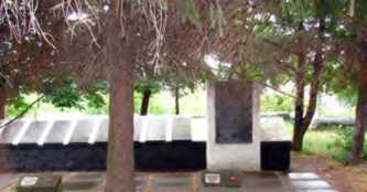 Братські могили