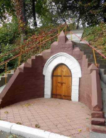 Погреб, фото 2016 р.