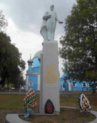 Братська могила радянських воїнів