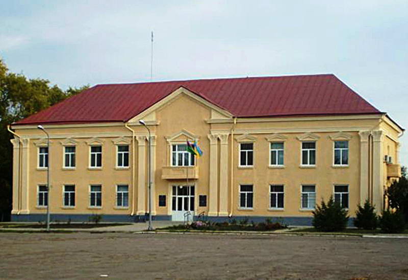 Джерело: Звід пам’яток історії та культури України. Харківська область.… Будівля Шевченківської селищної ради