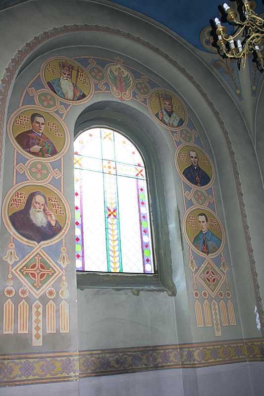 2017 р. Віконна ніша зі стінописом