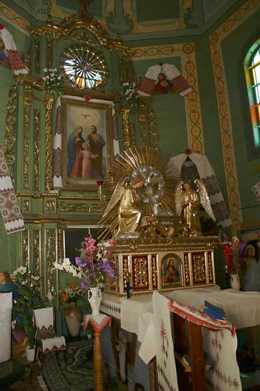 Інтер’єр вівтаря