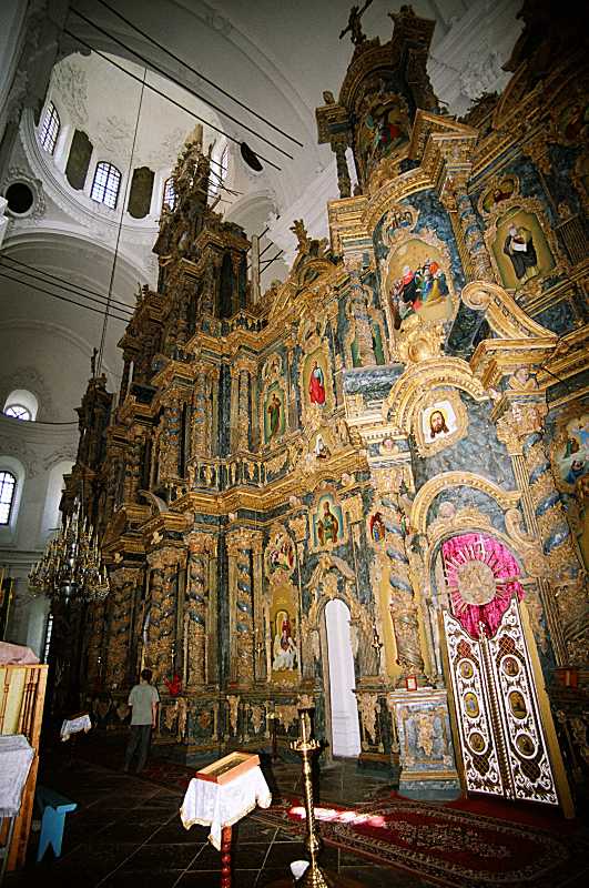 2002 р. Ліва частина іконостаса