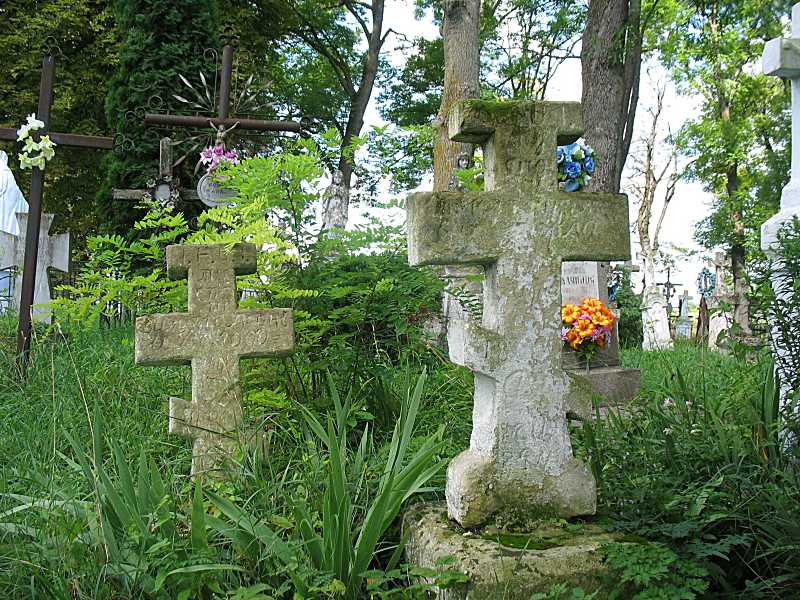 2011 р. 8-кінцеві надгробні хрести