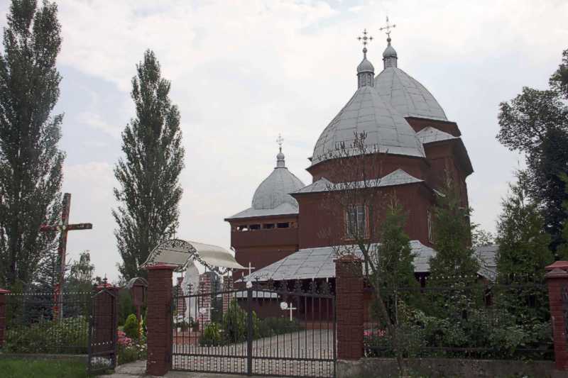 2012 р. Дзвіниця і церква. Вигляд з…