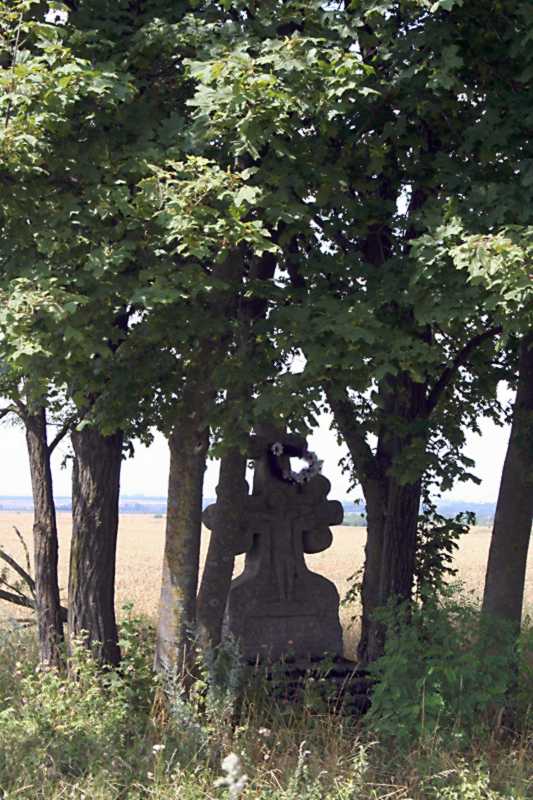 Давній хрест