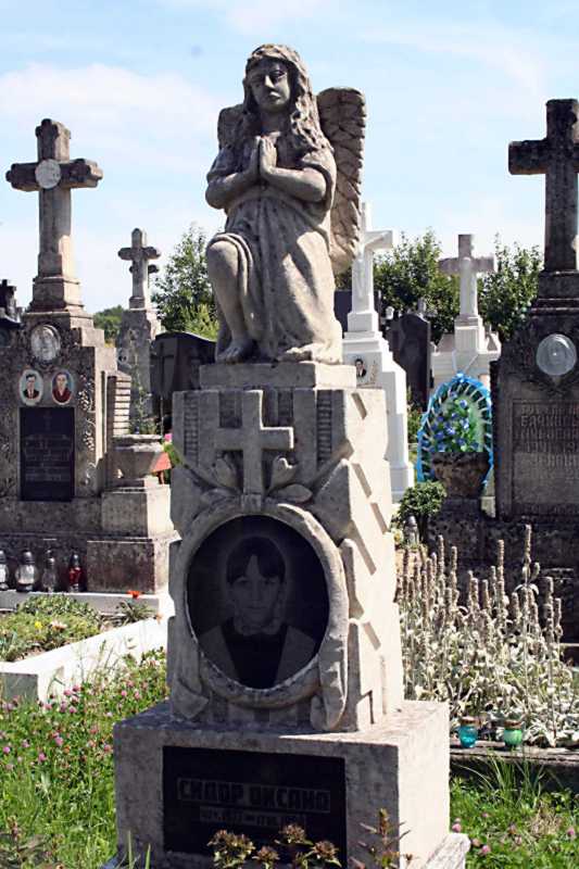 Надгробок О. Сидор