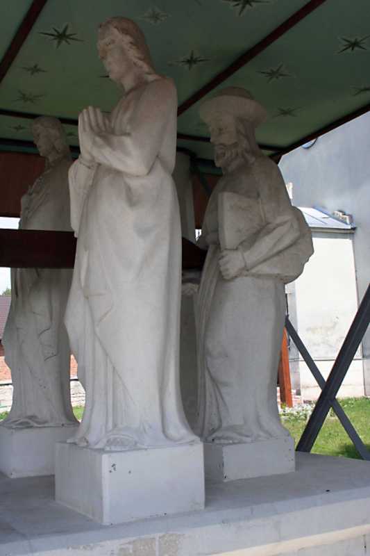 Постаті пристоячих