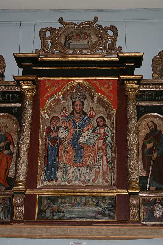 Центральна частина іконостаса