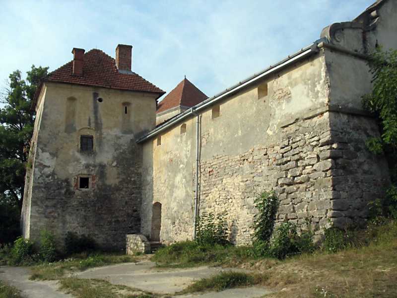 2009 р. Башта і мур південно-західного…