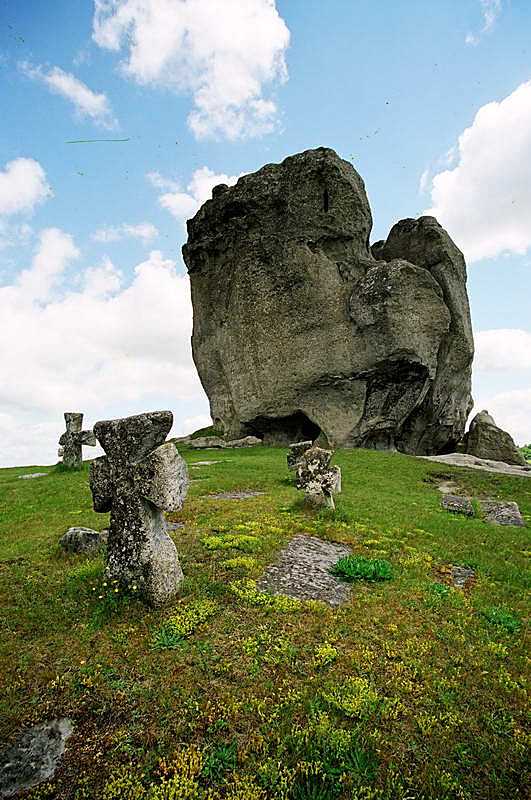 Чортів камінь