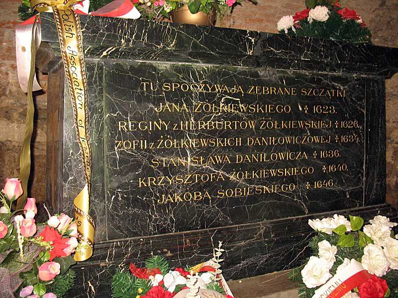 Фото Зенона Боровця і Богдана Тхора, 1 вересня 2012 р. Напис (польською… Напис на гробівці