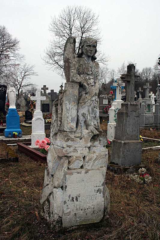 2016 р. Надгробок з постаттю ангела (2)