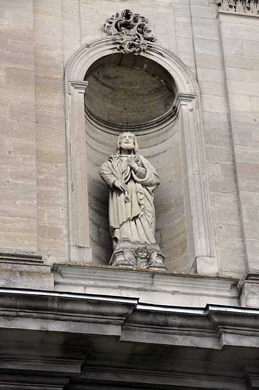 2009 р. Постать святого в ніші 2-го…