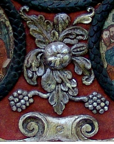 Різьблена прикраса