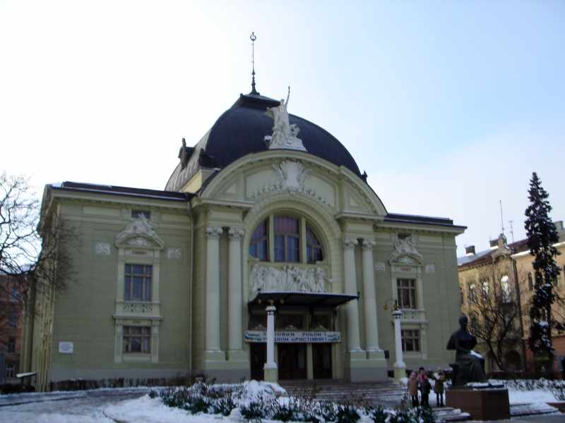 Український музично-драматичний театр ім.О.Кобилянської 1905 р. (Театральна… Театр