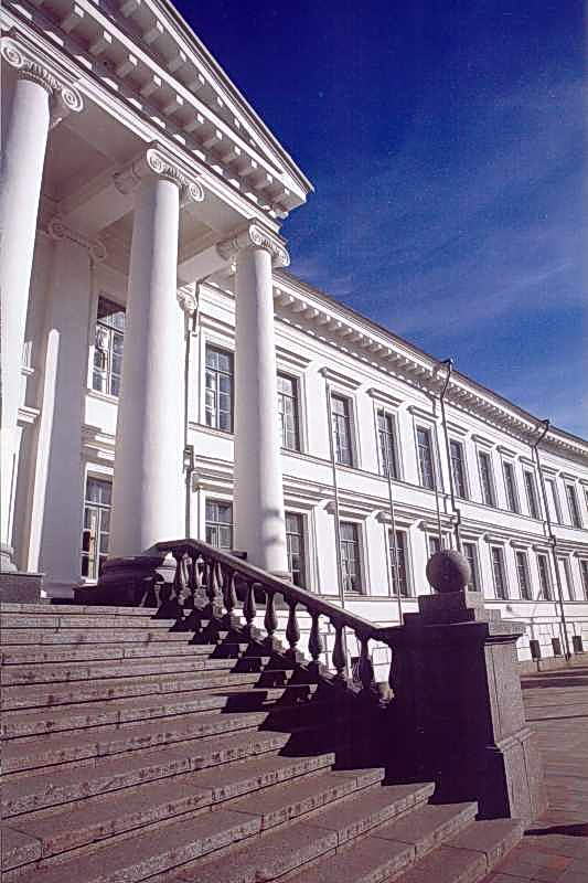 2006 р. Фрагмент головного фасаду