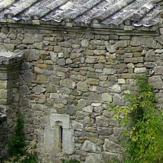 Вікно південної стіни церкви