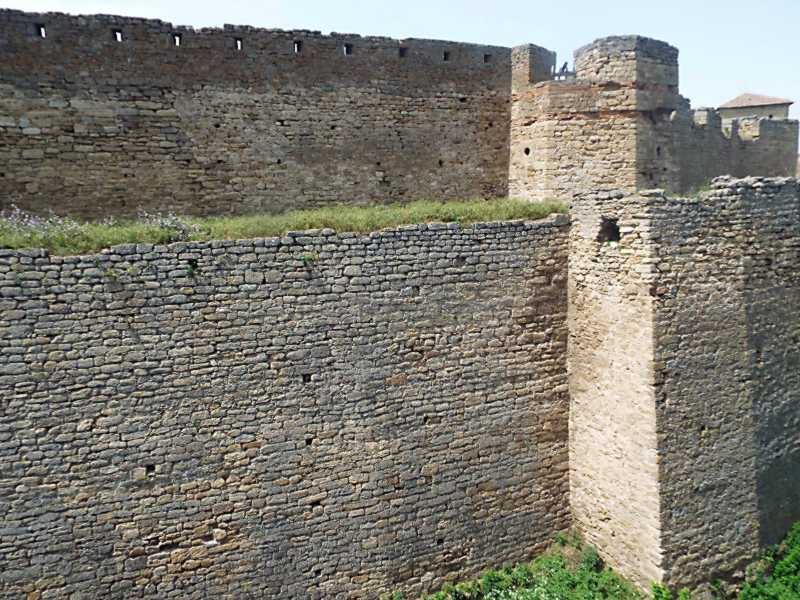 2021 р. Фрагмент муру і башта 3.…