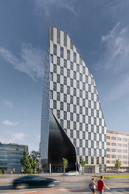 Празька архітектура в стилі хай-тек