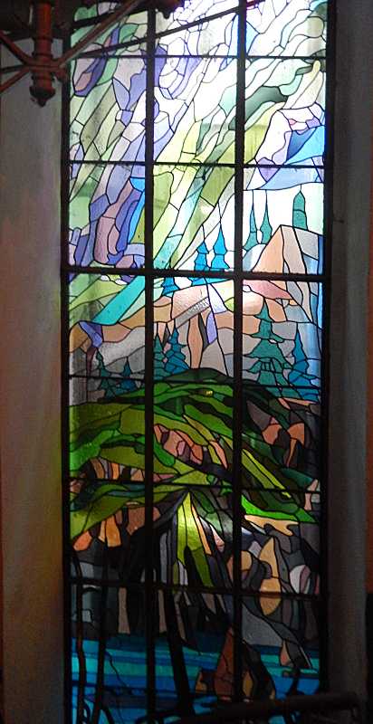 Середня частина вітража