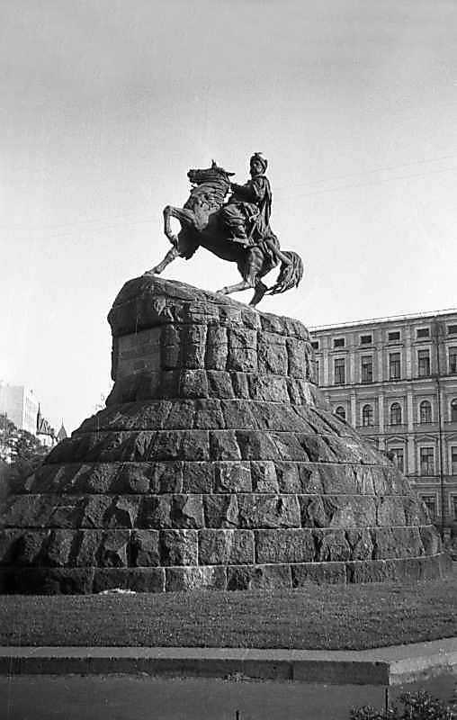 1975 р. Вигляд з позиції А3