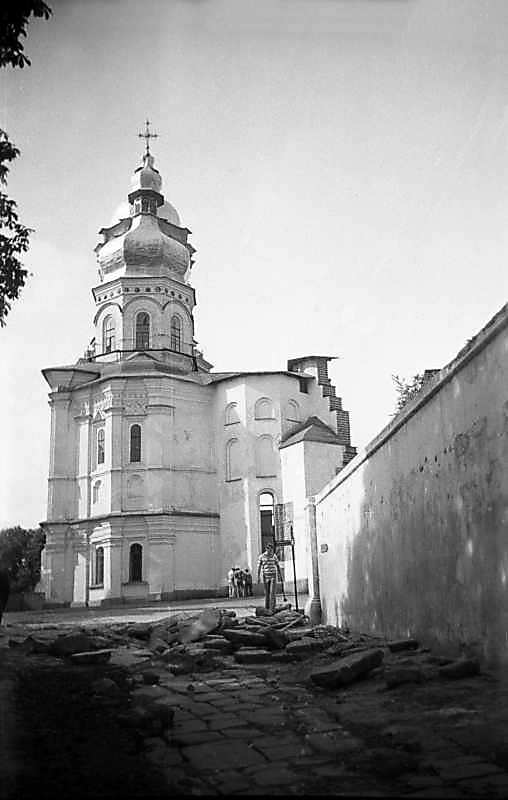 1975 р. Вигляд зі сходу