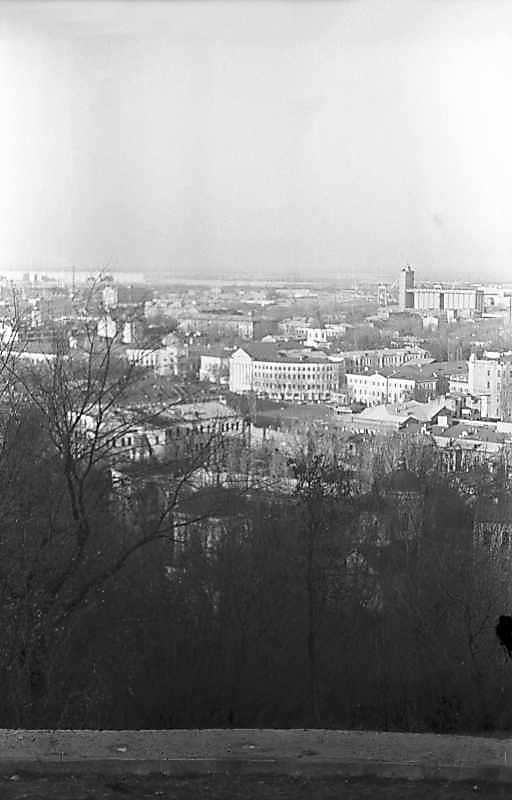 1975 р. Вид від Андріївської церкви на…
