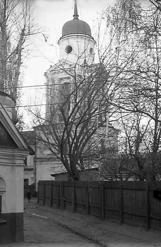 1975 р. Загальний вигляд з боку двору,…