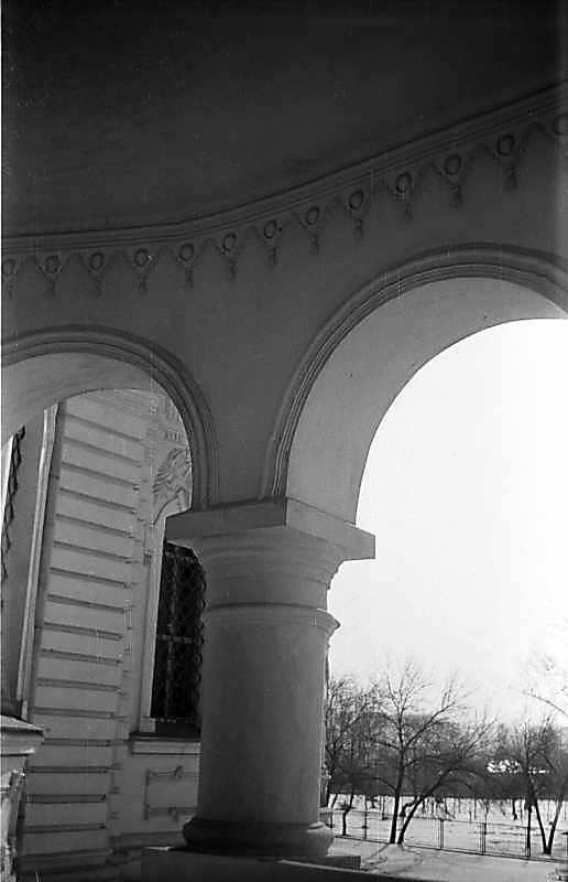 1976 р. Колона південно-східного ґанку