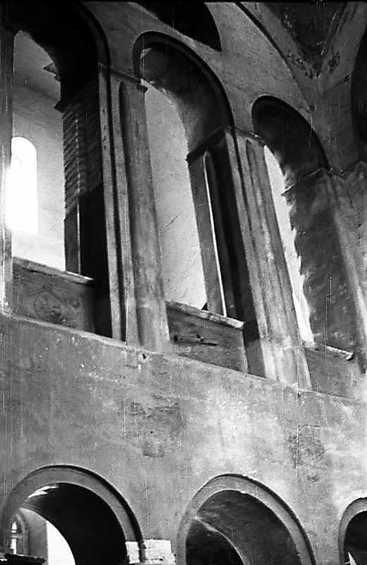 1976 р. Аркада трансепту (верхня…