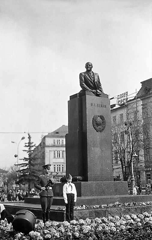 Пам’ятник В.І.Леніну