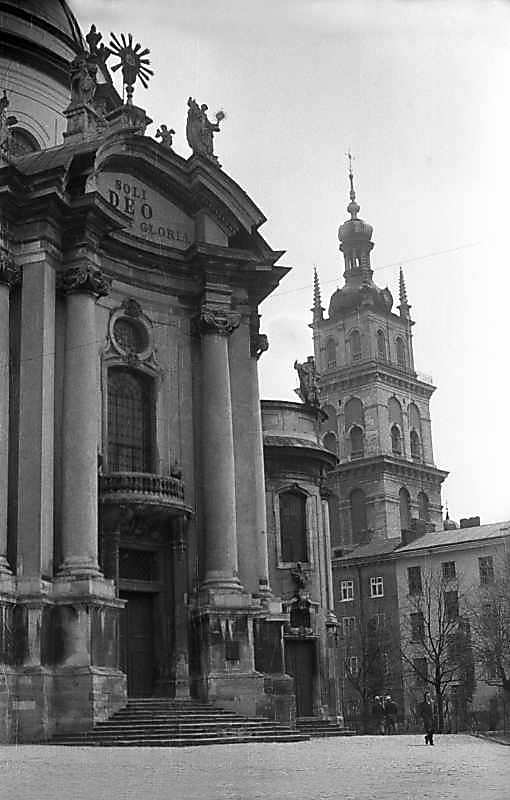 1976 р. Костел домініканців і башта…