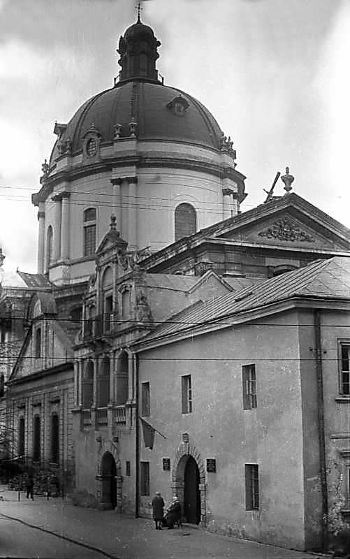 1976 р. Костел домініканців і…