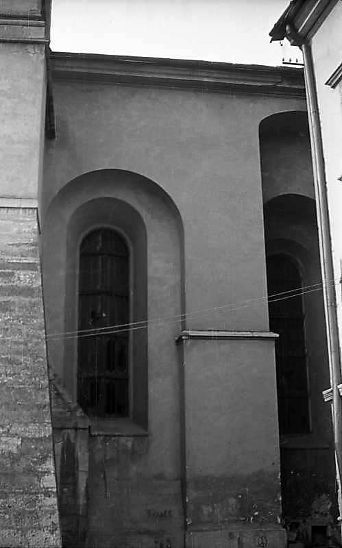 1976 р. Фрагмент південного фасаду…