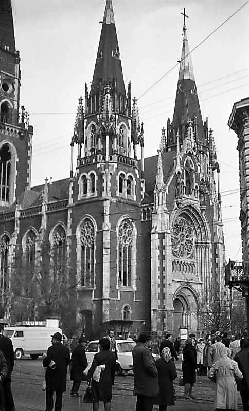 1976 р. Головний фасад. Вигляд з…