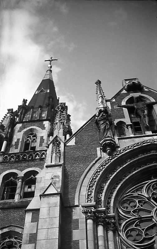 1976 р. Головний фасад. Верхня…