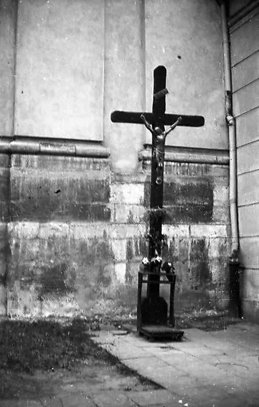 1976 р. Розп’яття