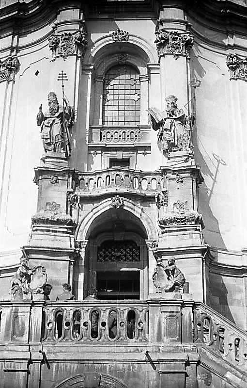 1976 р. Головний портал. Вигляд зі сходу