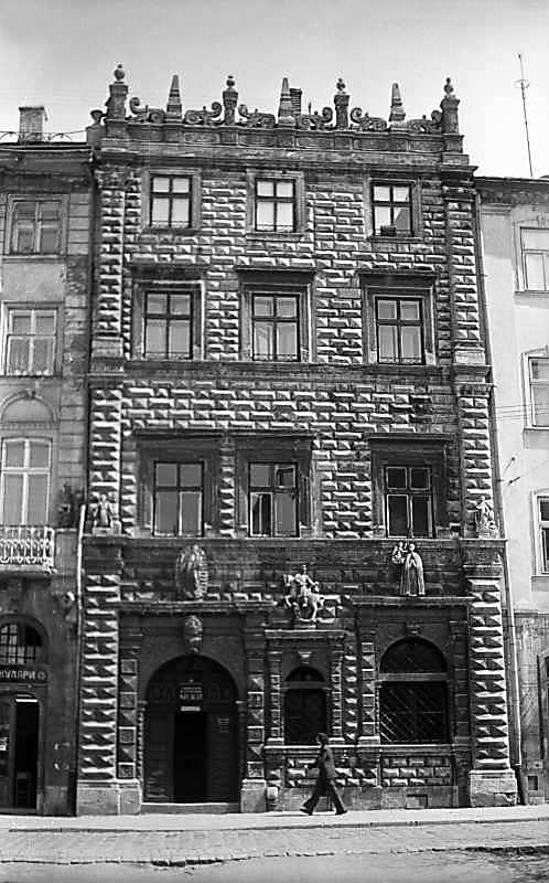 1976 р. Головний фасад