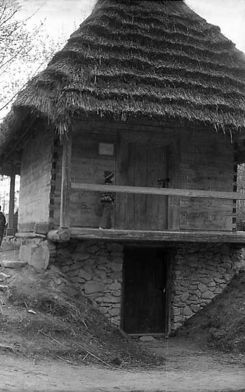 1976 р. Фронтальний вигляд