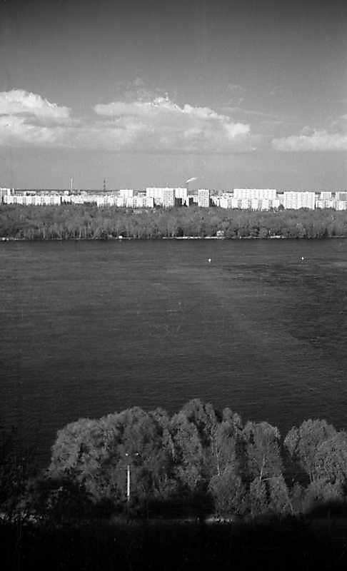 1976 р. Вид на Дніпро і Русанівку від…