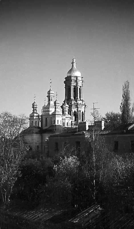 1976 р. Церква всіх святих і велика…